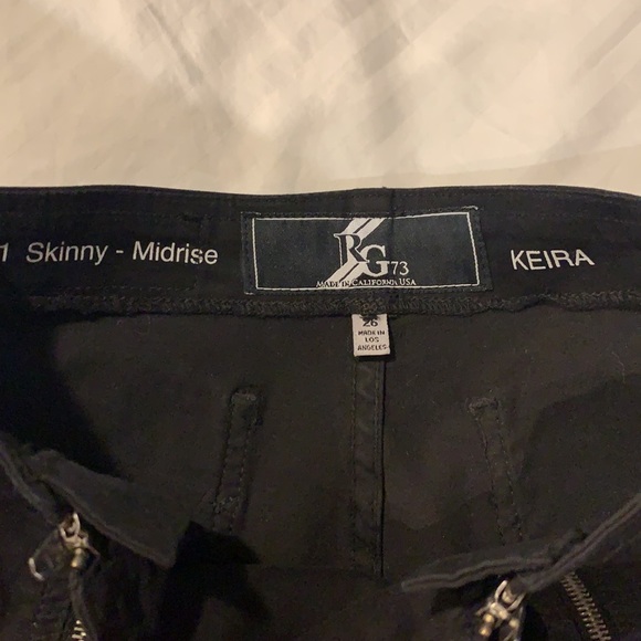 RG73 black jeans. Size 26 fits like 24 - Picture 3 of 3